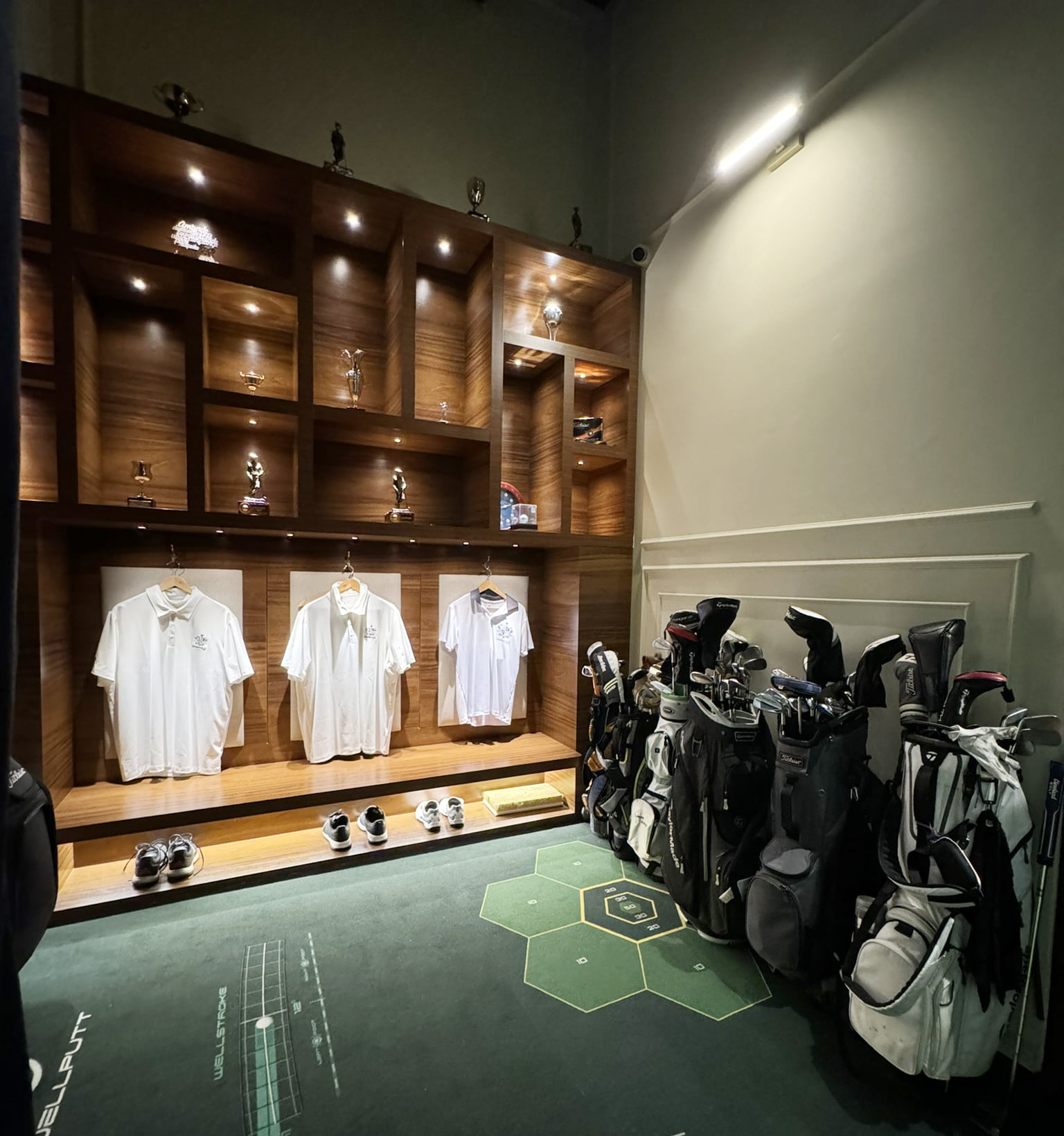 Vestiário Quattror Golf Studio
